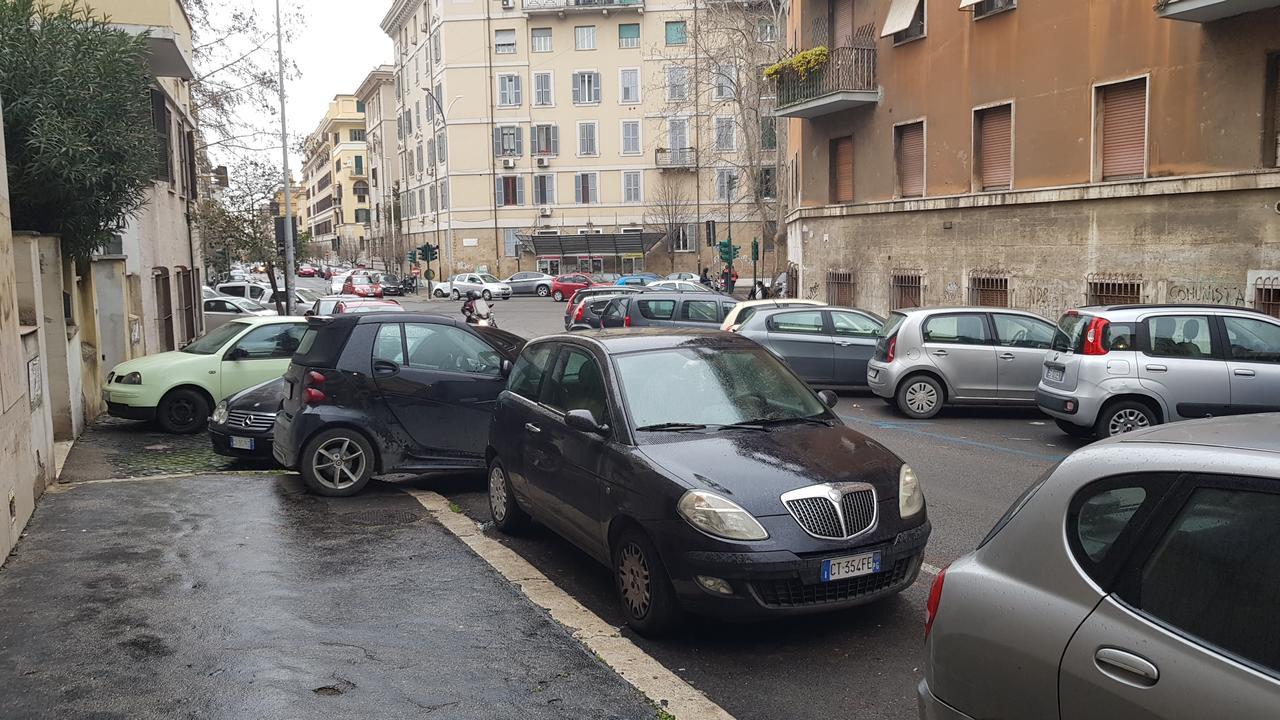 Casa Mike Al Vaticano Рим Екстериор снимка